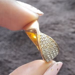 Swarovski Intertwined Gold Infinity Ring Size 7